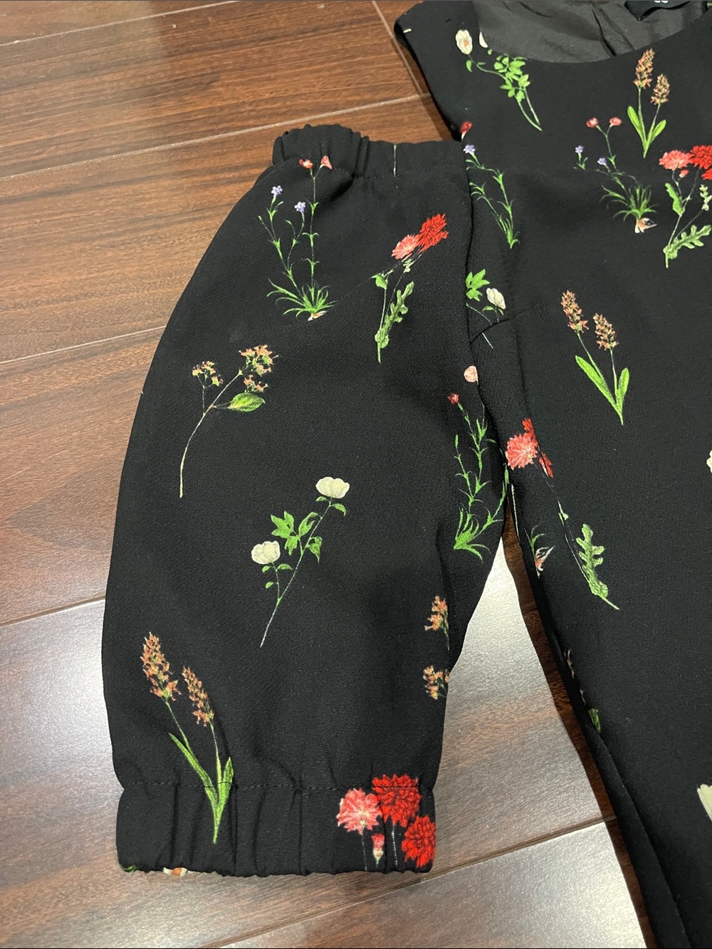 Do-Be Cold-Shoulder Dress - Picture 12 of 12